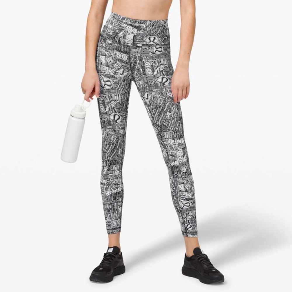 LULULEMON Wunder Train Tear it Up sz8 25”